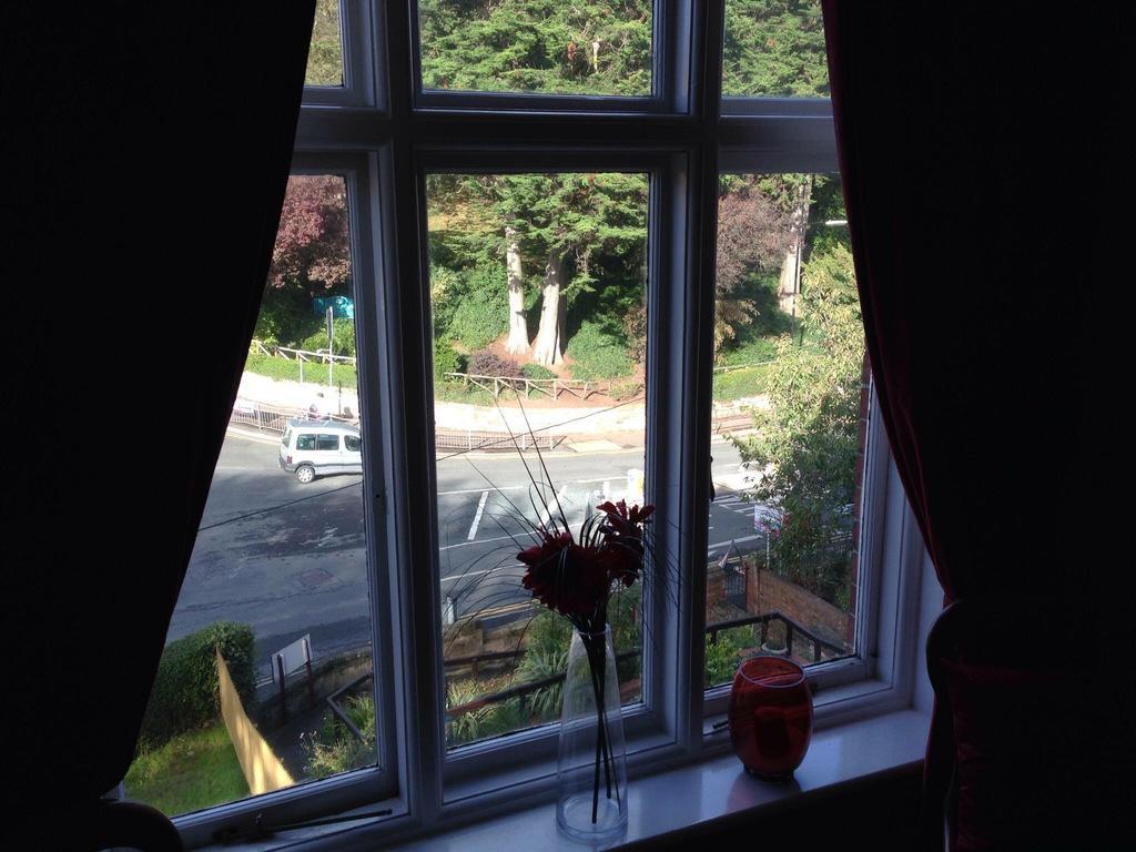 Bed & Breakfast The Grove 3*