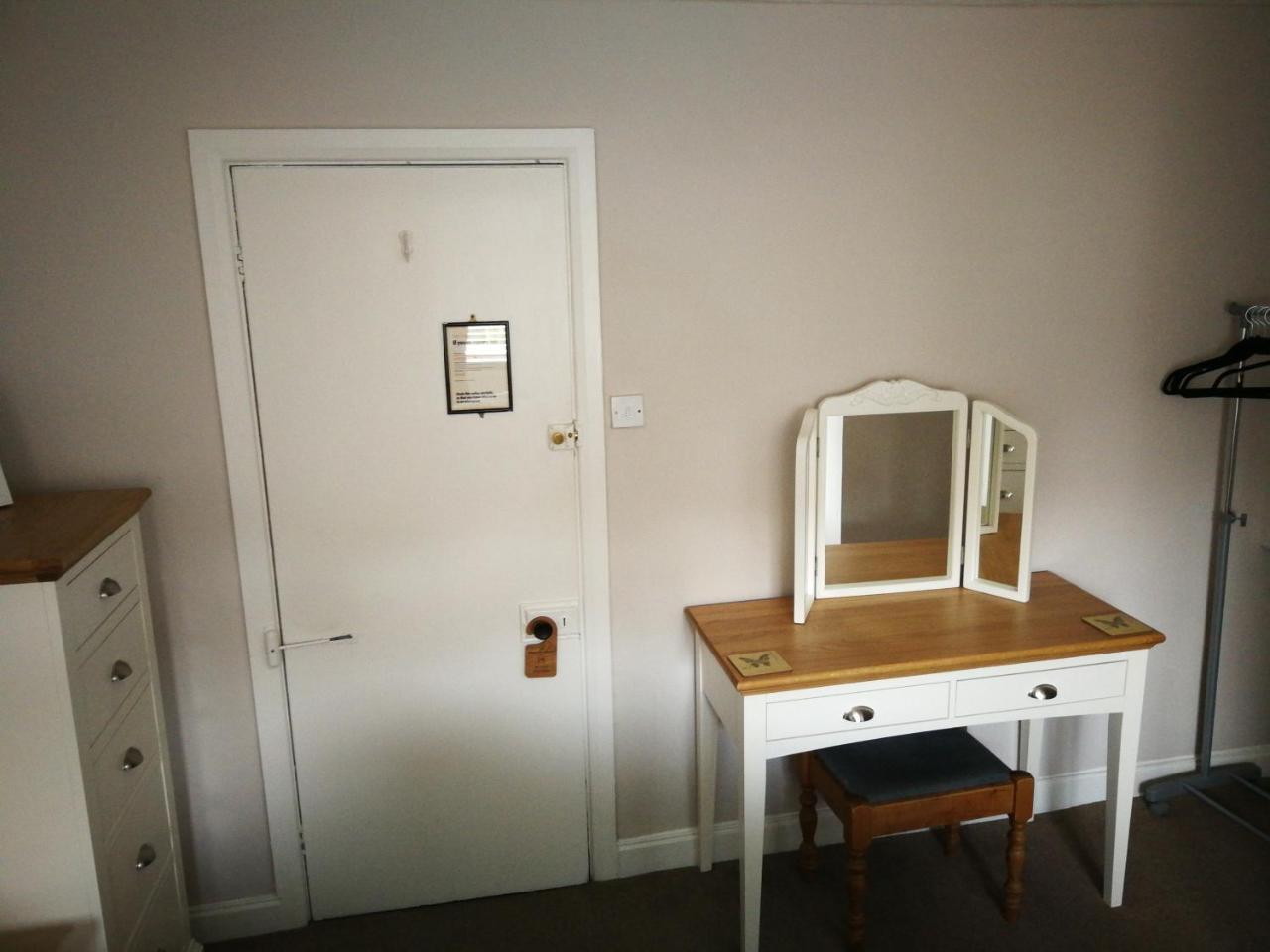 The Grove Bed & Breakfast 3*