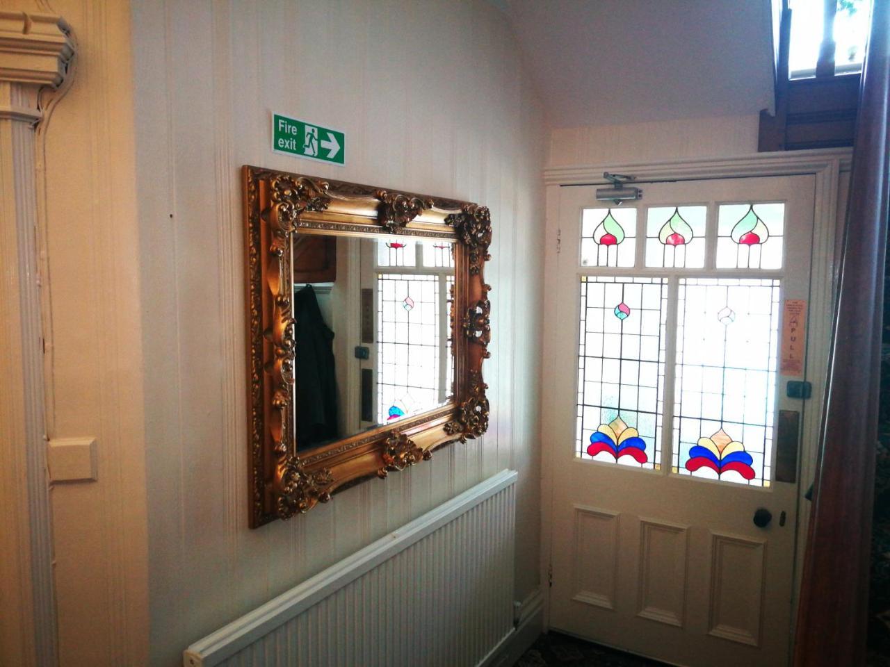 The Grove 3* Whitby